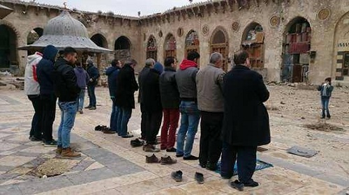Première prière après la libération de la mosquée omeyyade d'Alep