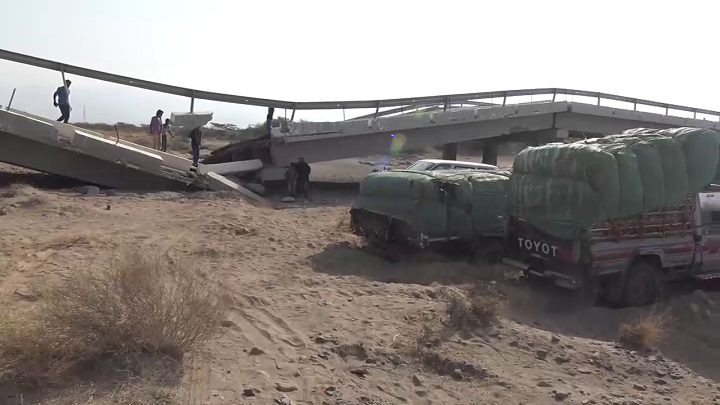 Deux ponts détruits par la coalition à Hodeida