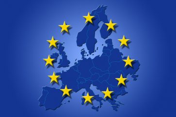 Drapeau sur carte d'Europe
