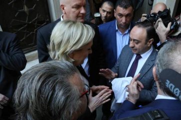 Le Pen refuse de porter le voile pour rencontrer le grand mufti à Beyrouth
