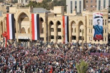 manifestation de soutien au réformes entreprises par le président bachar al-Assad en Novembre 2011