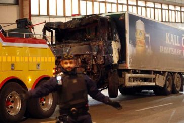 Attentat à Stockholm: 4 morts, un suspect détenu pour "acte terroriste"