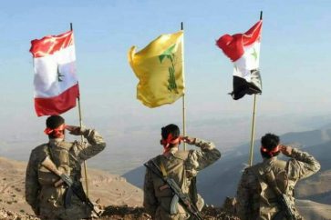 Des combattants du Hezbollah sur la plus haute montagne de la série orientale Halimat-Qarat