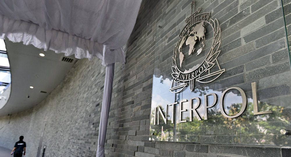 interpol2
