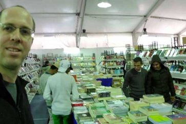 Egypte: Une visite du personnel de l'ambassade israélienne au Salon du Livre suscite la polémique