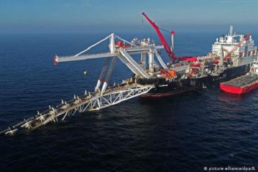 Le projet Nord Stream 2 prévoit la pose de deux conduites d’une capacité totale de 55 milliards de m3 de gaz par an, qui relieront la côte russe à l’Allemagne via le fond de la mer Baltique.