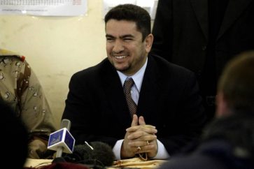 (FILES) In this file photo taken on January 25, 2005 Adnan al-Zurfi, former governor of Najaf, speaks to press at the Human Right Center in Baghdad. - Iraq president names ex-Najaf governor Adnan Zurfi as premier, according to state TV. (Photo by MARWAN NAAMANI / AFP POOL / AFP)