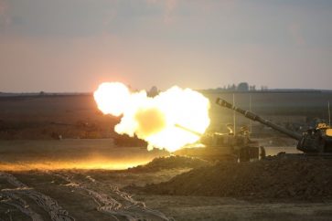 L’artillerie de l’occupation israélienne à la frontière avec Gaza