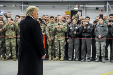 Le président américain  accuse l'Allemagne de profiter financièrement de la présence militaire américaine