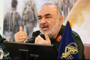 Le général Hossein Salami: «les Américains doivent savoir que nous frapperons quiconque a contribué à l'assassinat lâche»