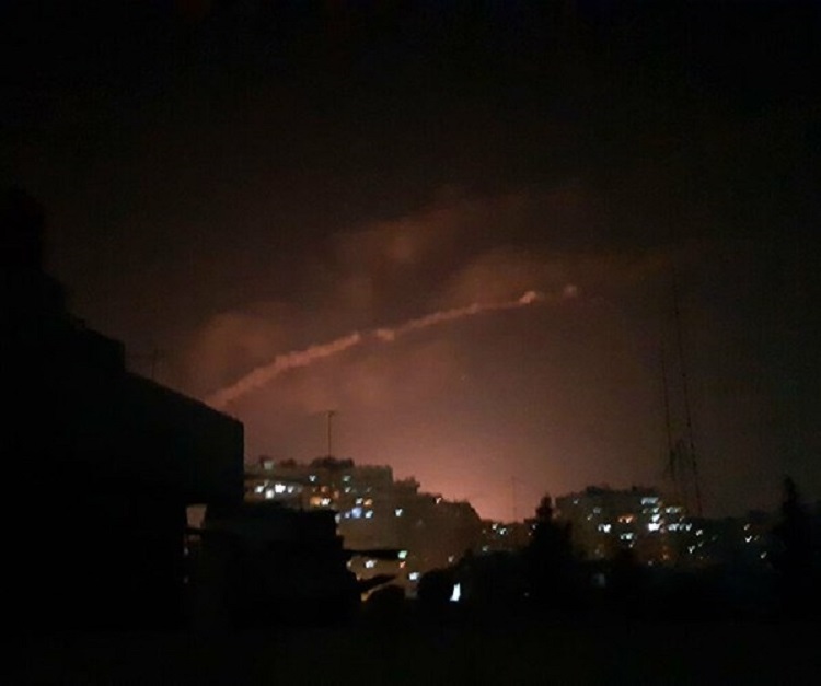 La DCA syrienne intercepte la plupart des missiles visant Damas