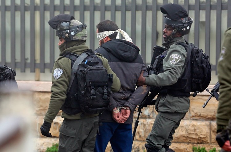 Un détenu palestinien arrêté par les forces d'occupation israéliennes (Archives)