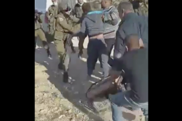 Le palestinien grièvement blessé par les soldats d’occupation tentait de les empêcher de voler son générateur électrique.