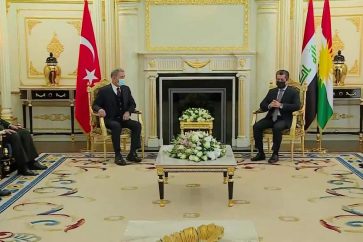 Le ministre turc de la Défense Hulusi Akar s'est rendu à Bagdad et à Erbil