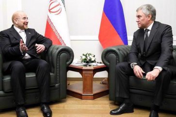 Le président de la Douma russe Viacheslav Volodine et le président du parlement iranien Mohammad Baqer Qalibaf.