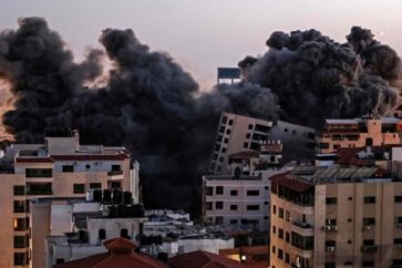 Raids israéliens hystériques contre Gaza