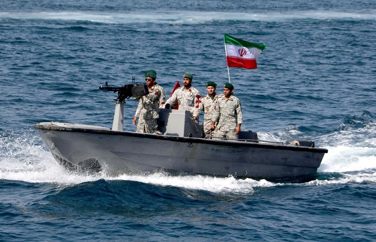 Des soldats de la marine iranienne