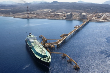 Le navire émirati a chargé plus de 400 000 barils de pétrole brut, d'une valeur de plus de 43 millions dollars.