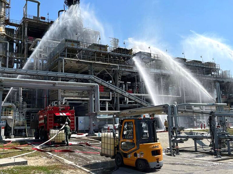 Incendie dans la raffinerie de Novochakhtinski.