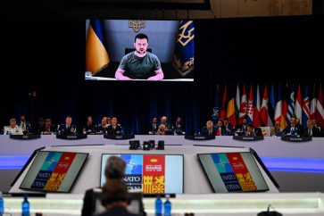 Le président de l'Ukraine, Volodymyr Zelensky, s'est adressé aux dirigeants de l'OTAN à Madrid en juin 2022