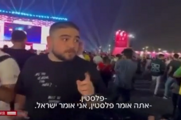 Presque tous les fans arabes ont refusé de parler aux journalistes israéliens, rapporte le correspondant de Channel 12