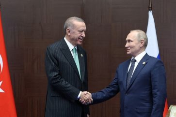 Vladimir Poutine et Recep Tayyip Erdogan à Astana (Turquie) en octobre (image d'illustration).