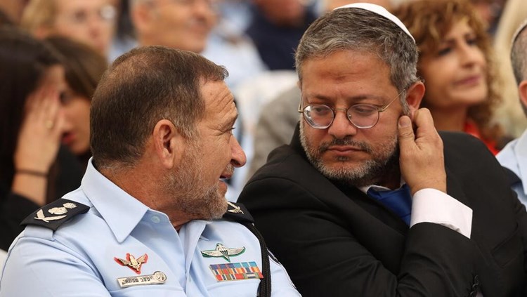 Le ministre israélien de la Sécurité Itamar ben Gvir et le commandant général de la Police israélienne Jacob Shabtai