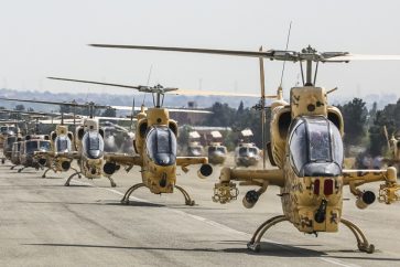 Hélicoptères de combat de l'armée de terre iranienne. (Photo d’Archives)