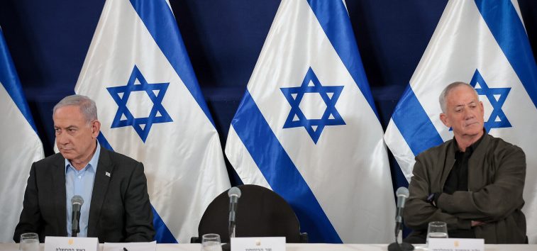 <a href="https://french.almanar.com.lb/2942029">Gantz menace Netanyahu de démissionner : Nous ne laisserons pas les choses telles qu’elles sont, &laquo;&nbsp;Israël&nbsp;&raquo; a besoin d’un changement immédiat</a>