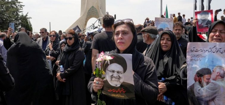 <a href="https://french.almanar.com.lb/2948321">Grande surprise des funérailles millionième d’un président qui était « impopulaire » : le mea culpa des Iraniens.</a>