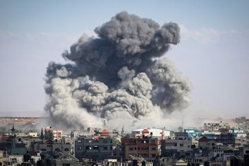 Bombardement israélien visant la ville de Rafah, au sud de Gaza, le 6 mai 2024.