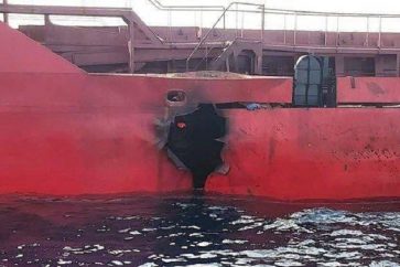 Les traces de l'attaque contre le navire ukrainien Verbena dans le golfe d'Aden (golfe arabe)