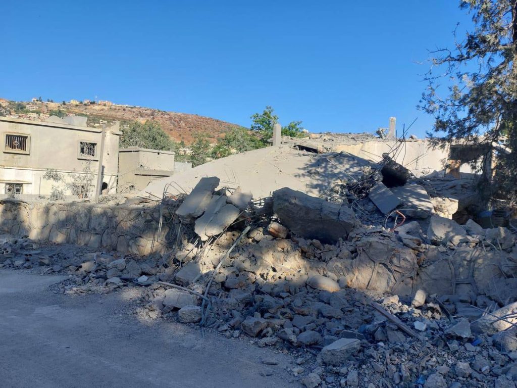 Une maison détruite par un raid israélien contre Kfar Kila.