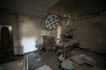 La principale clinique de fécondation in vitro de Gaza visée par les bombardements israéliens, en avril 2024 (Reuters)