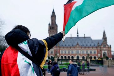 "Le monde assiste à un génocide en direct" à Gaza, dénonce Amnesty International