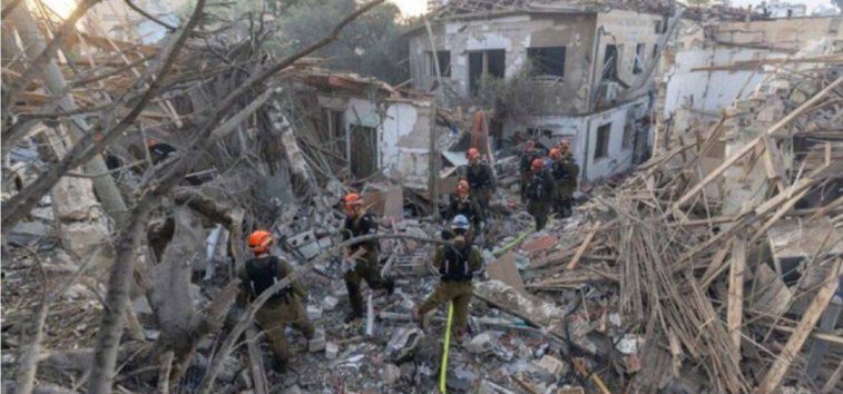 <a href="https://french.almanar.com.lb/3296350">Riposte de l’Iran, moins de missiles mais plus destructeurs. Le centre Weizmann et le pipeline de Haïfa frappés. Et des dizaines de civils iraniens tués et blessés dans un quartier résidentiel</a>