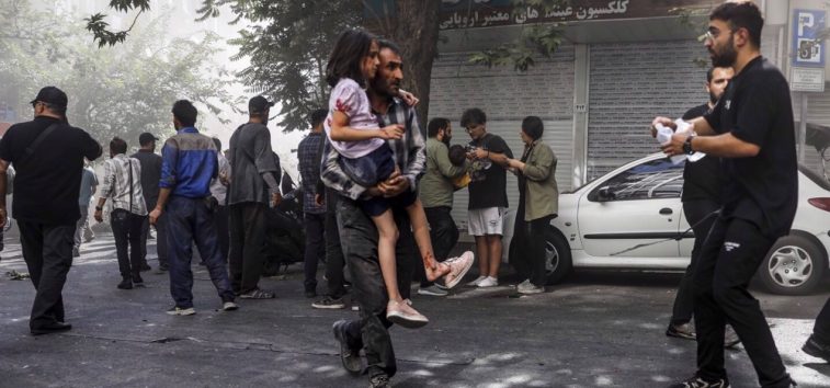 <a href="https://french.almanar.com.lb/3297857">Iran : Plus de 200 martyrs, principalement des femmes et des enfants. Le CGRI annonce une nouvelle phase d&rsquo;attaques plus puissantes</a>