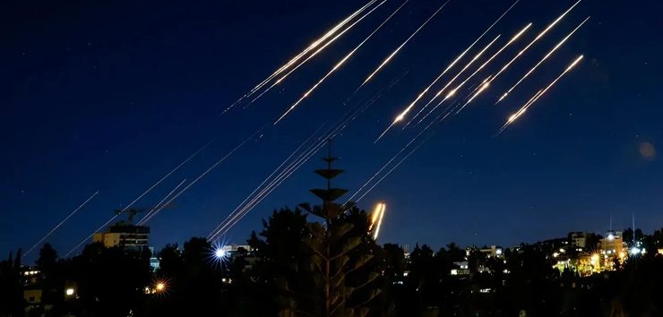 <a href="https://french.almanar.com.lb/3306877">L’Iran déclare la “maîtrise totale de l’espace aérien” d’Israël</a>