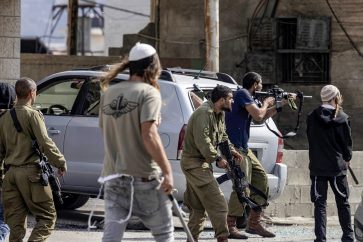 Des colons israéliens armés en Cisjordanie occupée (Illlustration)
