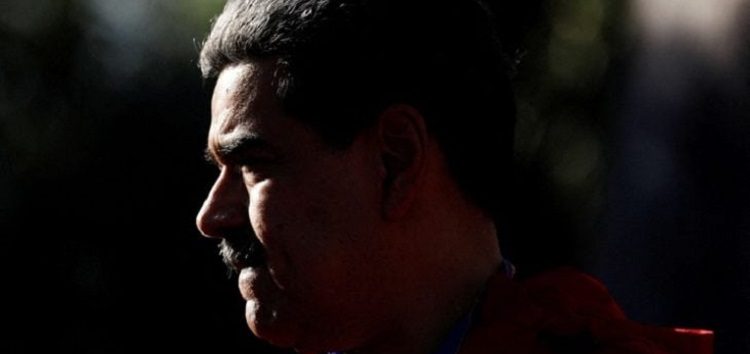 <a href="https://french.almanar.com.lb/3421090">Trump approuve des opérations de la CIA contre le Venezuela. &laquo;&nbsp;Washington veut s&#8217;emparer des importantes réserves de pétrole&nbsp;&raquo;, assure Maduro</a>