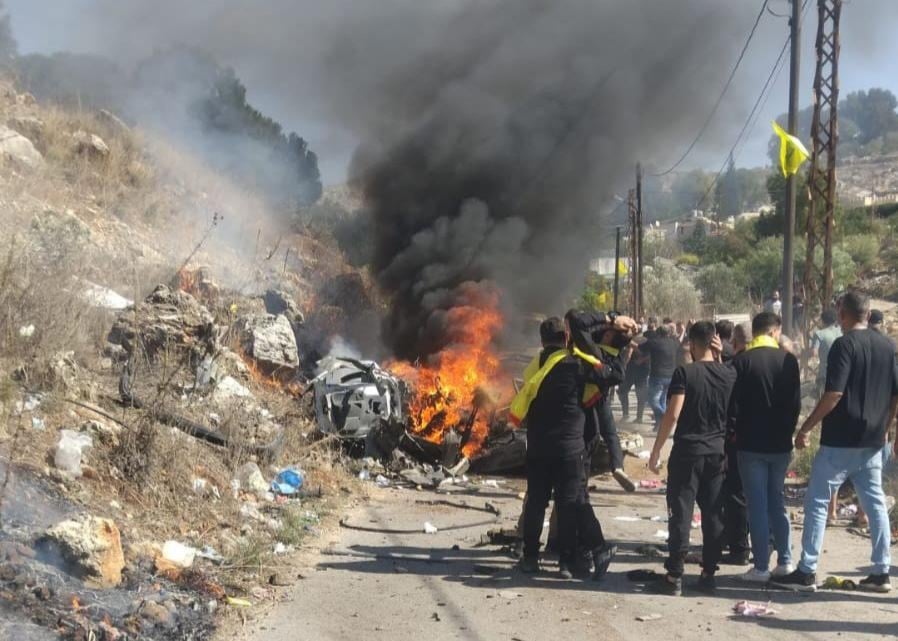 Un martyr et un blessé suite à une agression israélienne contre une voiture à Harouf, au sud-Liban, le 25 ocotbre 2025.