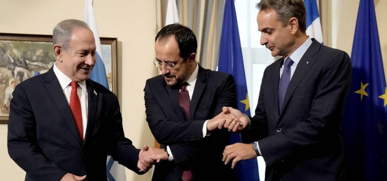 <a href="https://french.almanar.com.lb/3441110">Maariv: ‘Israël’ cherche à renforcer son influence régionale face à son isolement et à la détérioration de ses relations avec la Turquie</a>