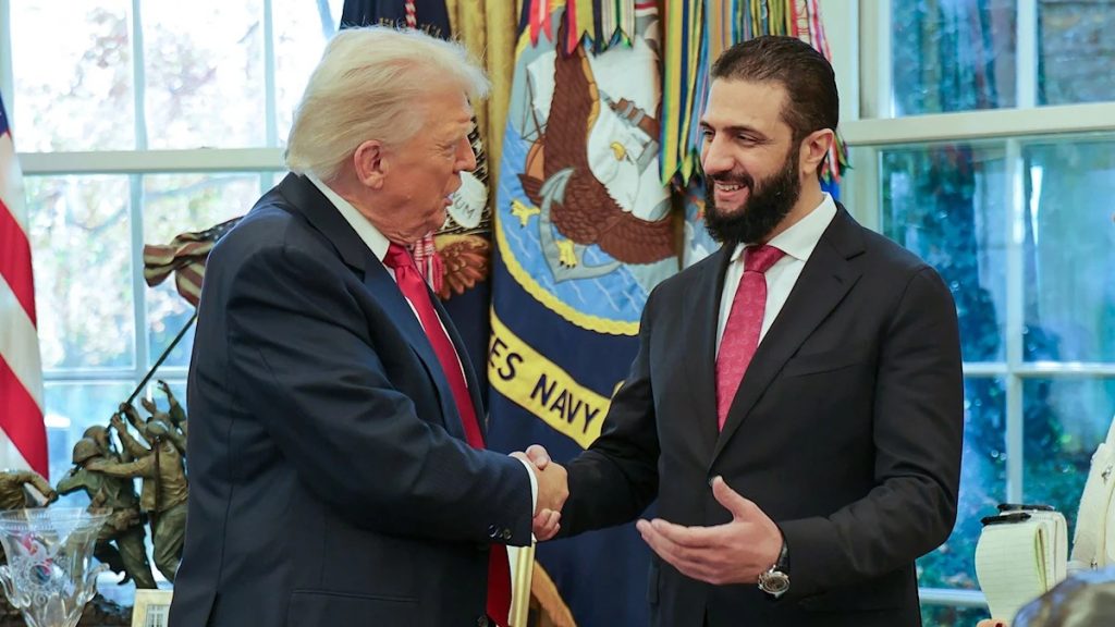 Donald Trump et Ahmad Charaa à la Maison Blanche (Illustration)